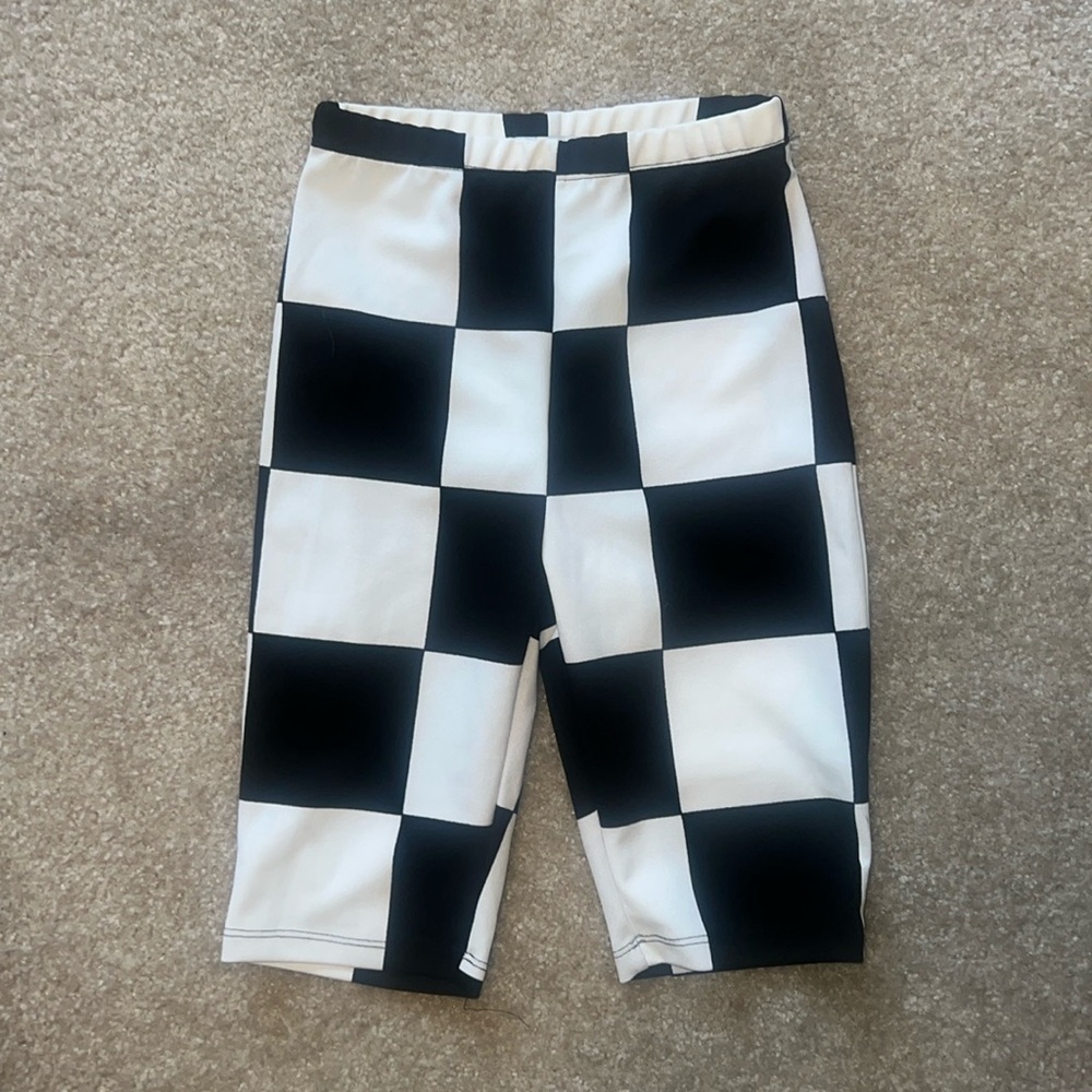 B&W biker shorts